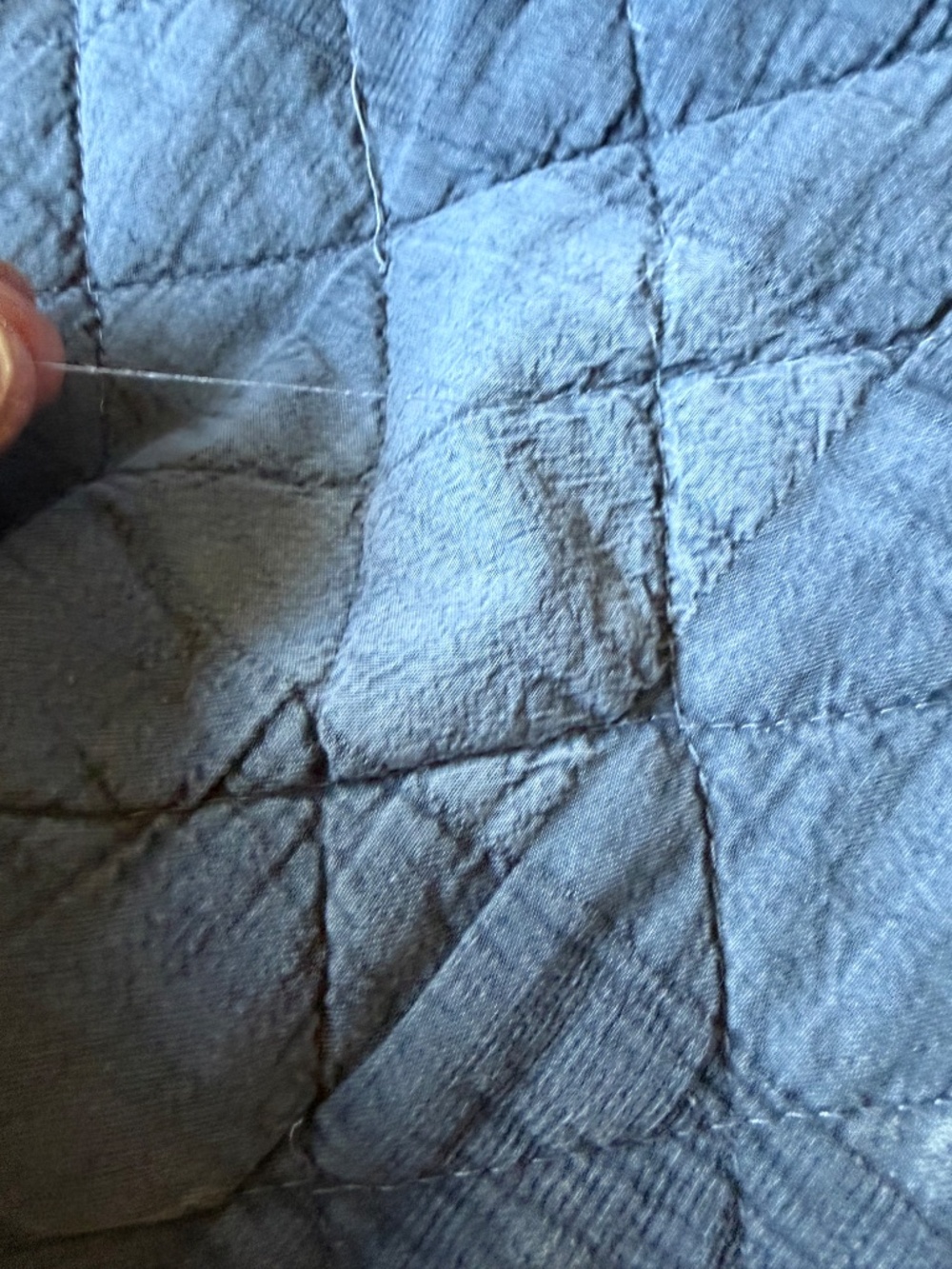 Hardly used Brooks Brothers lightweight Chambray quilt - Picture 6 of 8